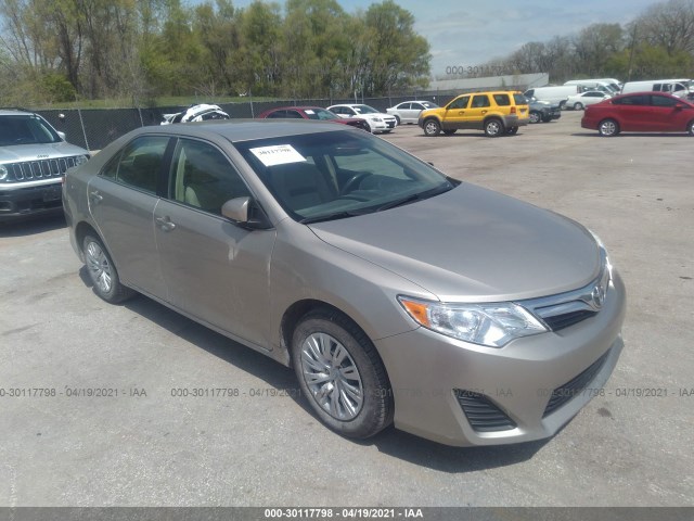 Toyota Camry (2013)