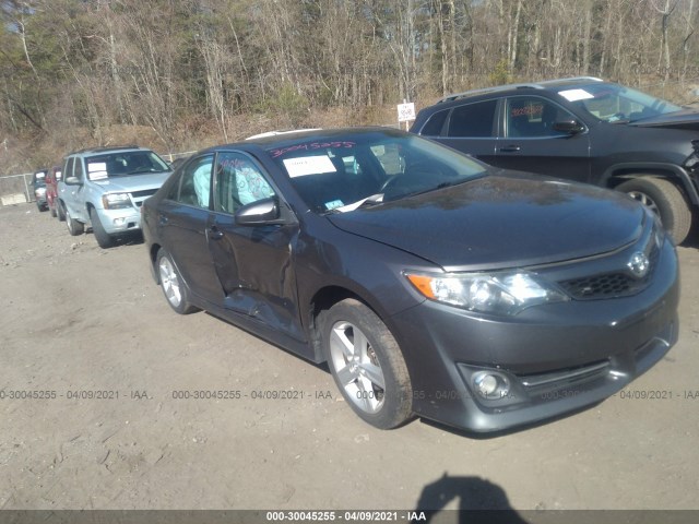 Toyota Camry (2014)
