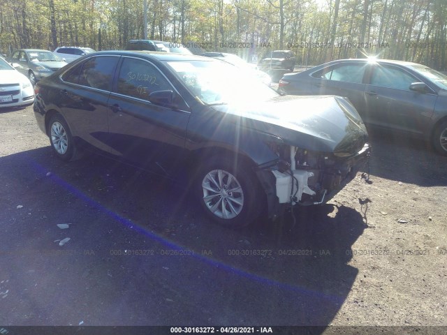 Toyota Camry (2017)