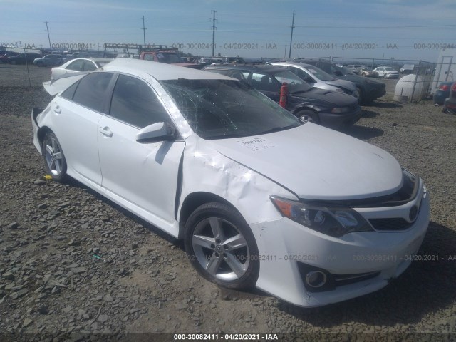 Toyota Camry (2014)