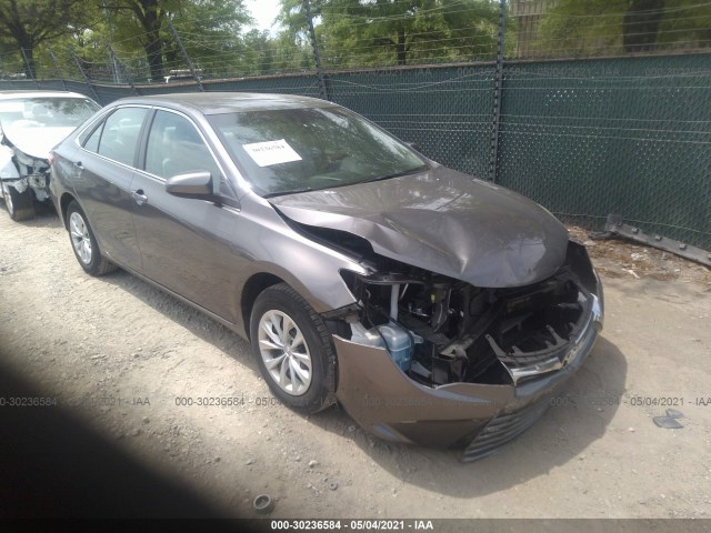 Toyota Camry (2017)
