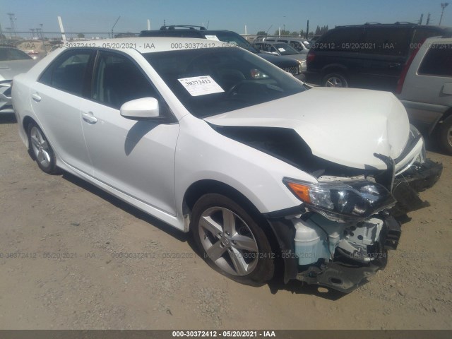 Toyota Camry (2014)