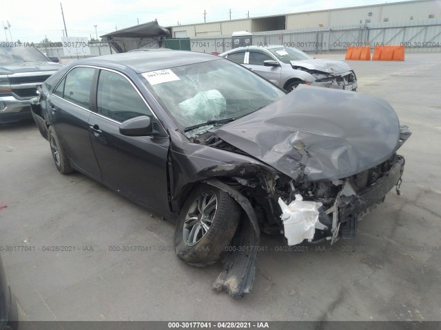 Toyota Camry (2014)
