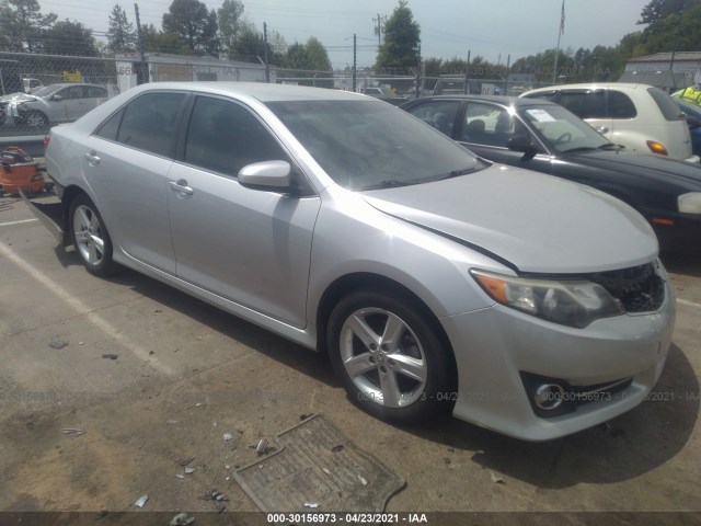 Toyota Camry (2012)