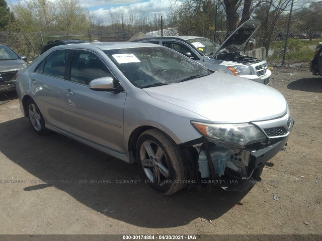 Toyota Camry (2013)