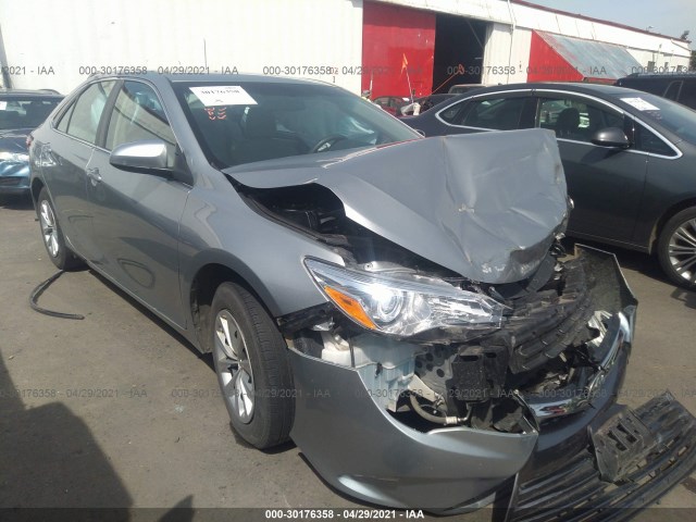 Toyota Camry (2015)