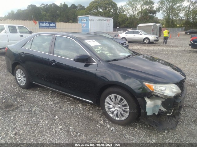Toyota Camry (2012)