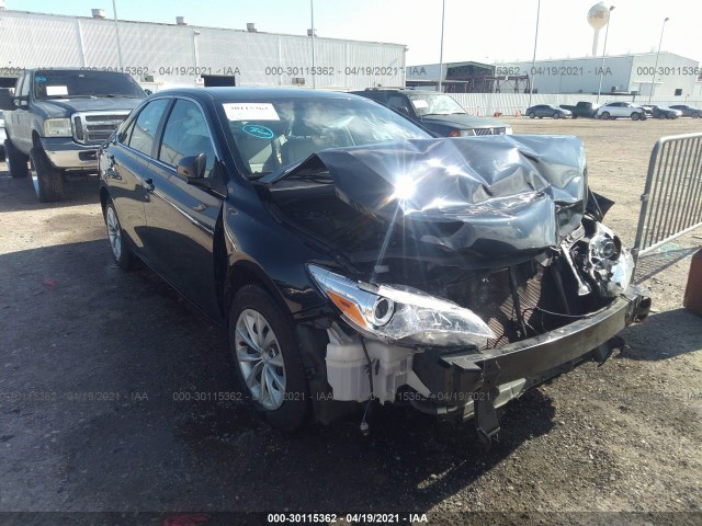 Toyota Camry (2016)