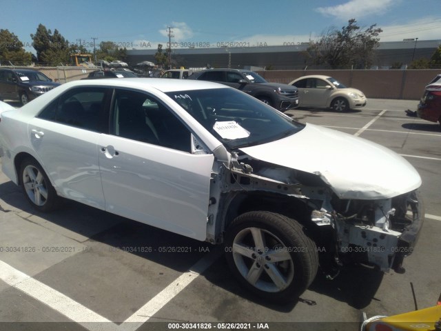 Toyota Camry (2014)