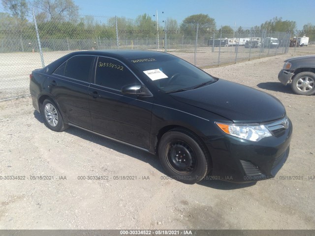 Toyota Camry (2014)