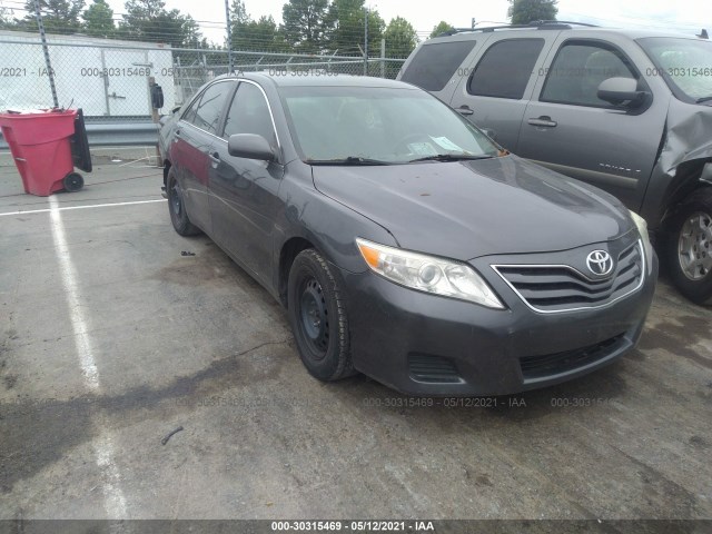 Toyota Camry (2010)