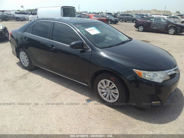 Toyota Camry (2012)