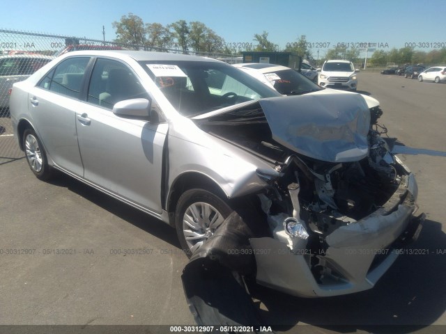 Toyota Camry (2013)