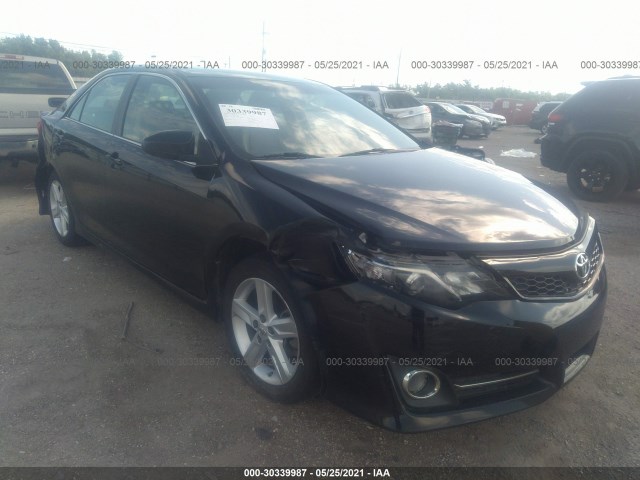 Toyota Camry (2014)