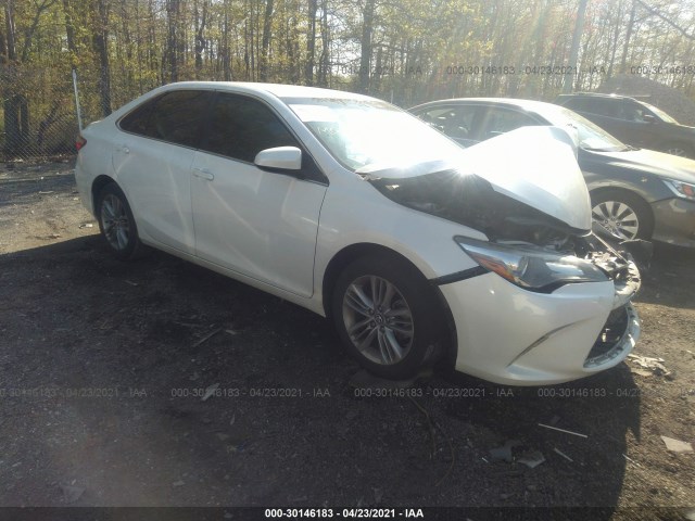 Toyota Camry (2015)