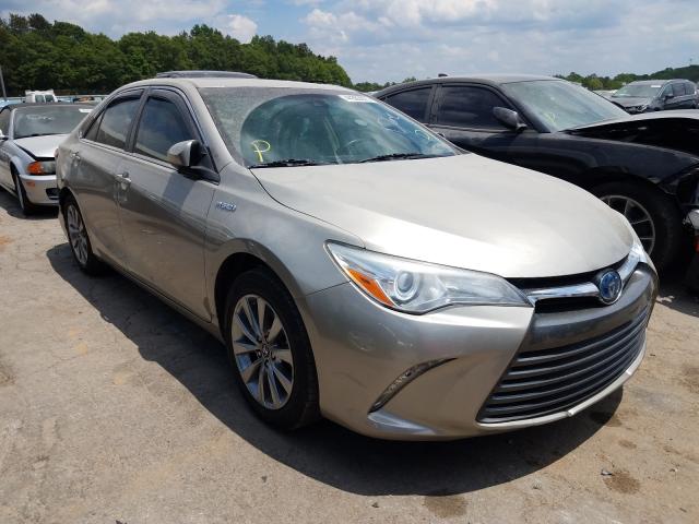 Toyota Camry hybr (2015)