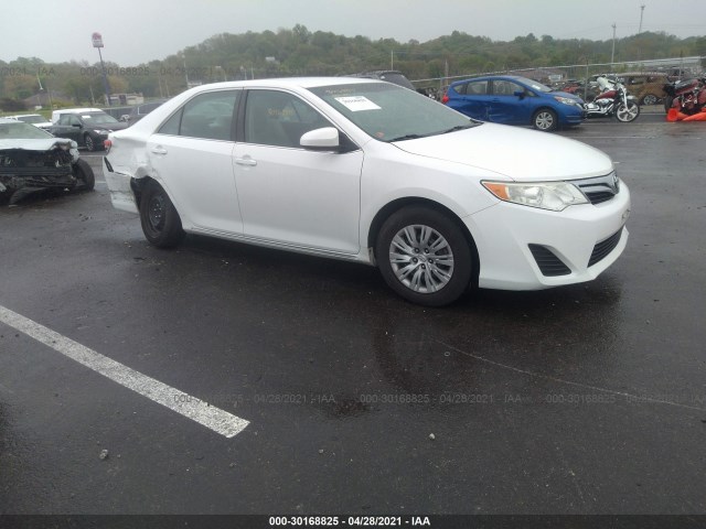 Toyota Camry (2012)