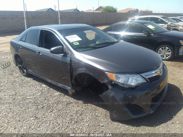 Toyota Camry (2014)