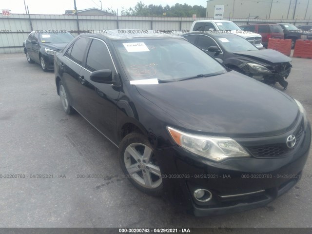 Toyota Camry (2012)