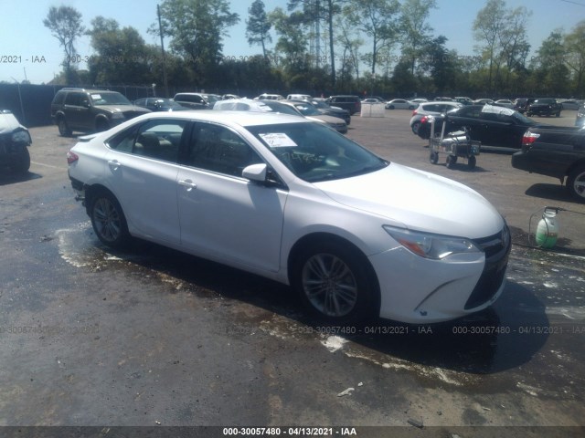 Toyota Camry (2015)