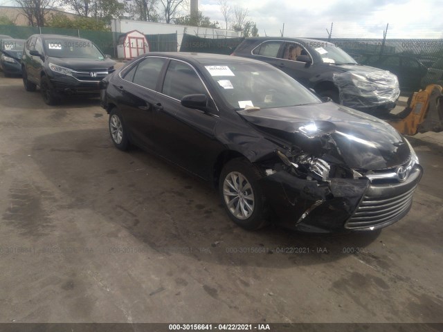 Toyota Camry (2015)