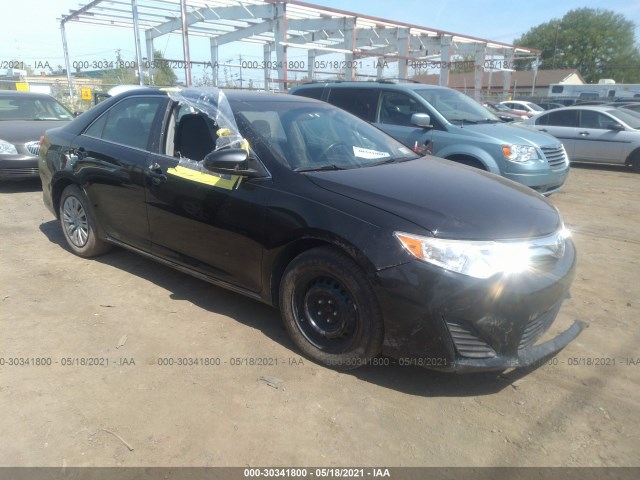 Toyota Camry (2014)
