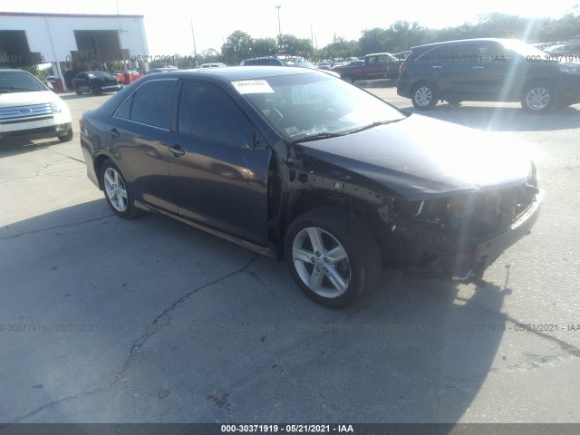 Toyota Camry (2012)