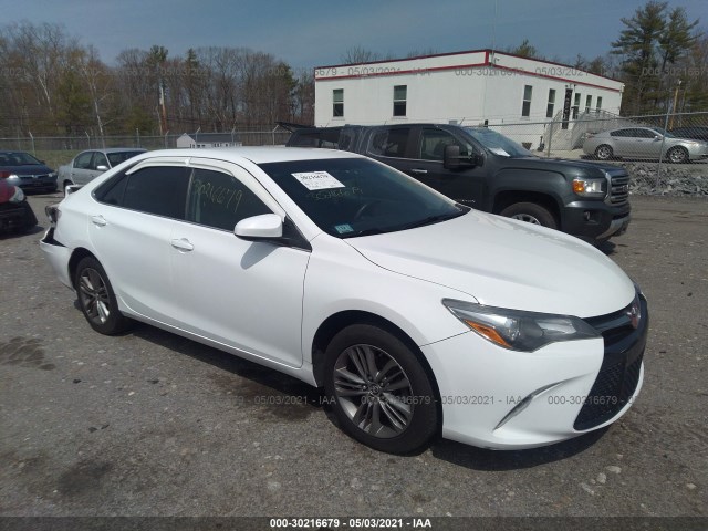 Toyota Camry (2015)