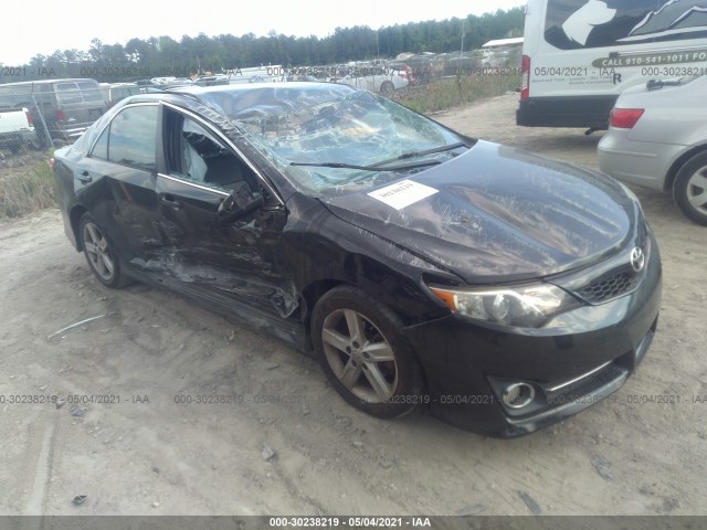 Toyota Camry (2012)
