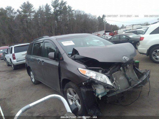 Toyota Sienna (2016)