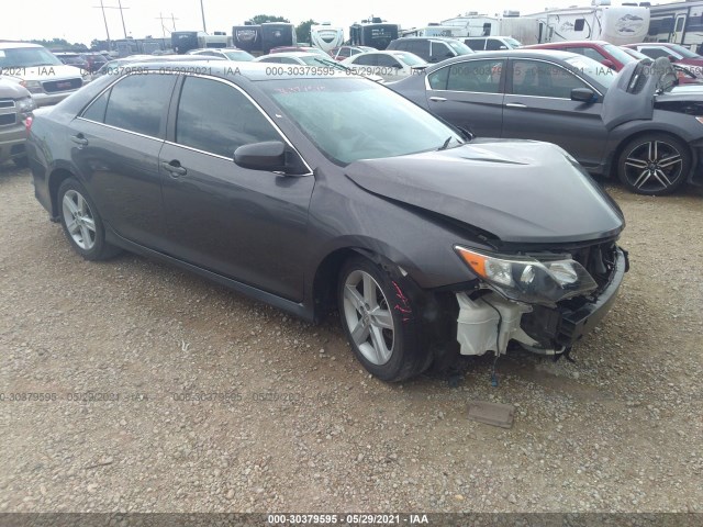 Toyota Camry (2013)
