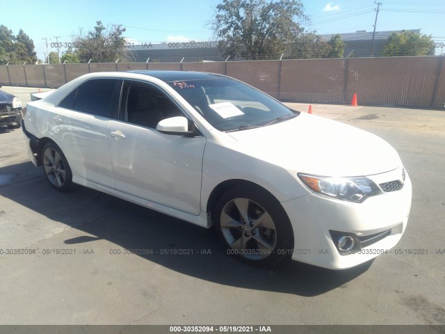 Toyota Camry (2014)