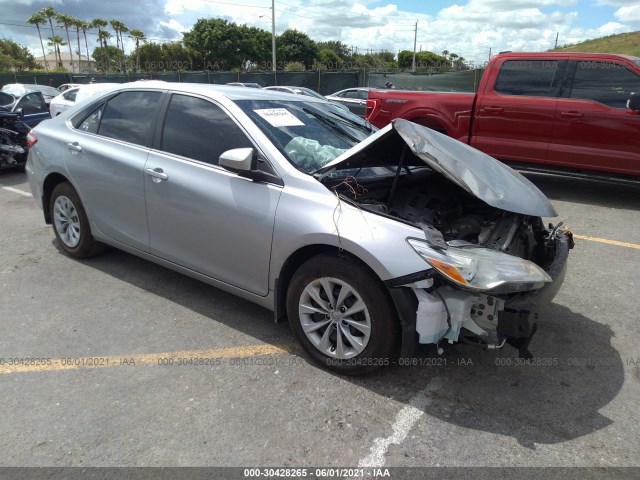 Toyota Camry (2016)