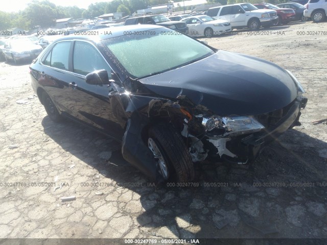 Toyota Camry (2017)