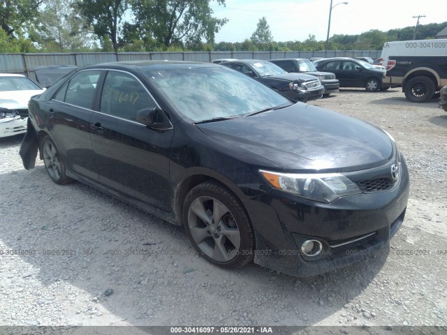 Toyota Camry (2012)