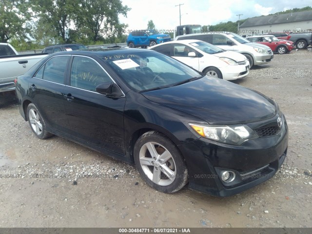 Toyota Camry (2012)