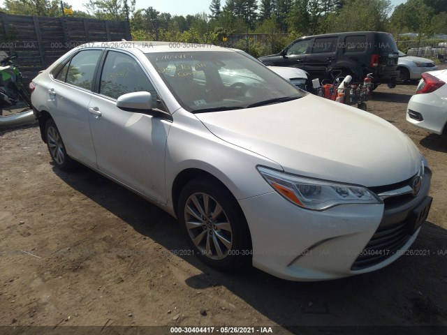 Toyota Camry (2016)
