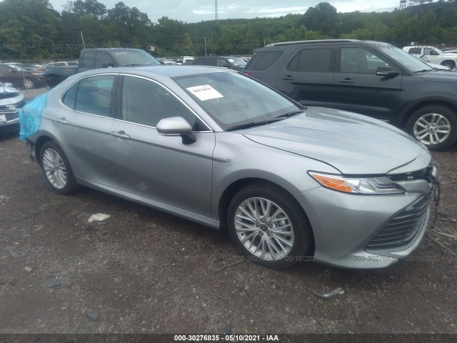 Toyota Camry (2020)