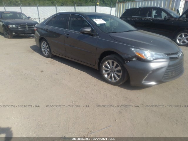Toyota Camry (2017)