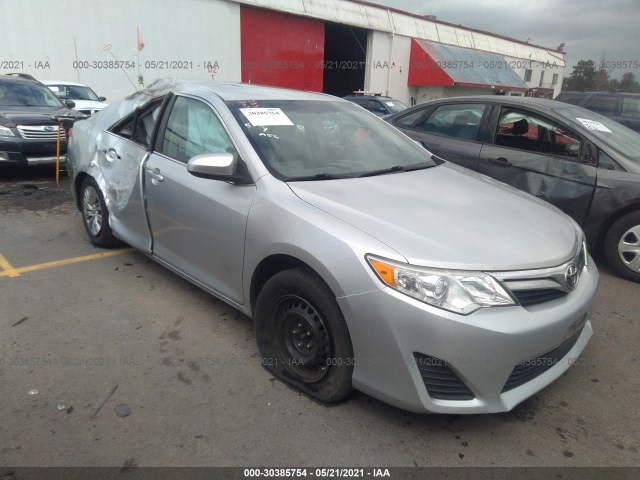 Toyota Camry (2012)