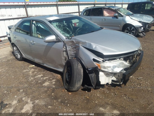 Toyota Camry (2012)