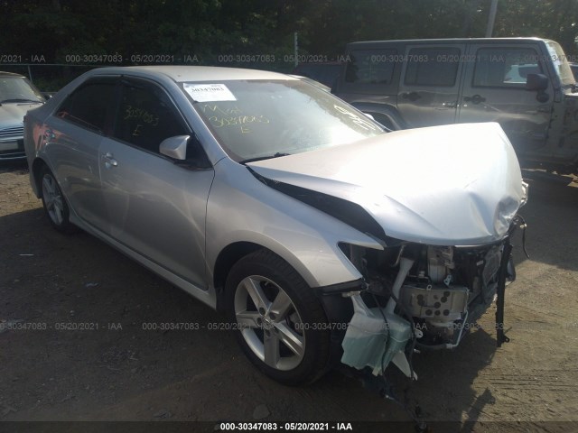 Toyota Camry (2014)