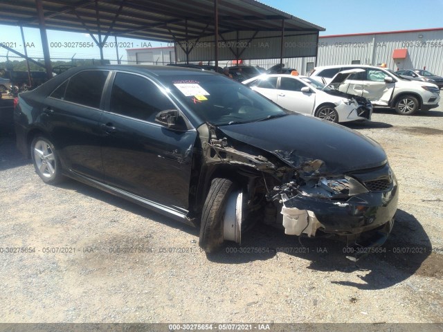 Toyota Camry (2014)