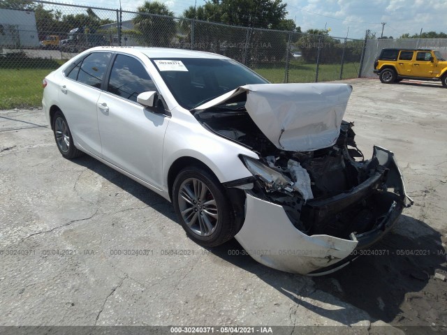 Toyota Camry (2015)