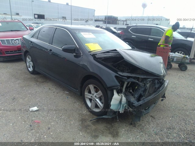 Toyota Camry (2014)