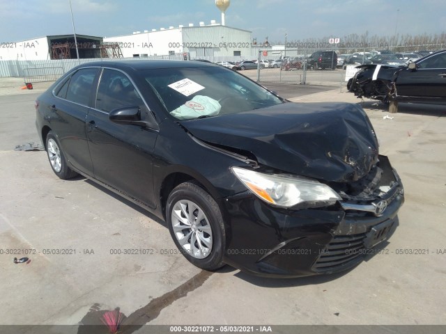 Toyota Camry (2016)