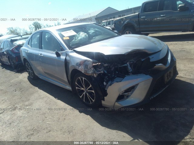 Toyota Camry (2020)