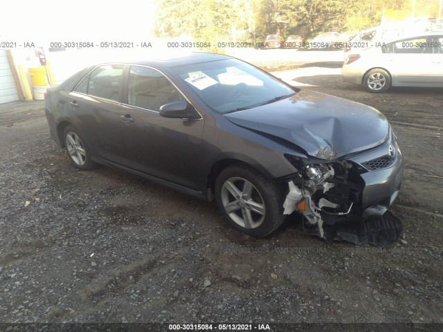 Toyota Camry (2014)