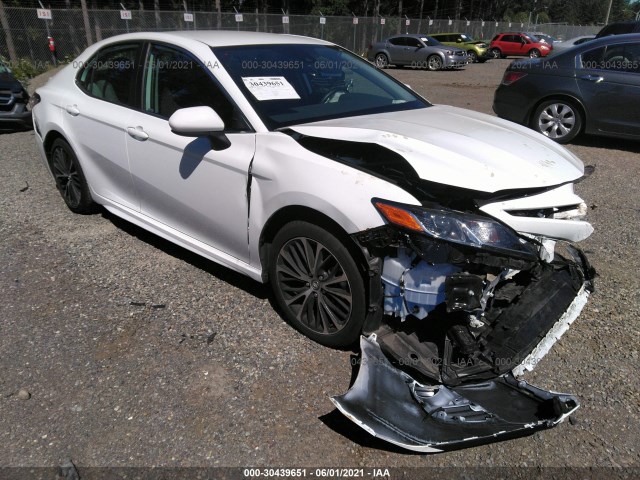 Toyota Camry (2020)