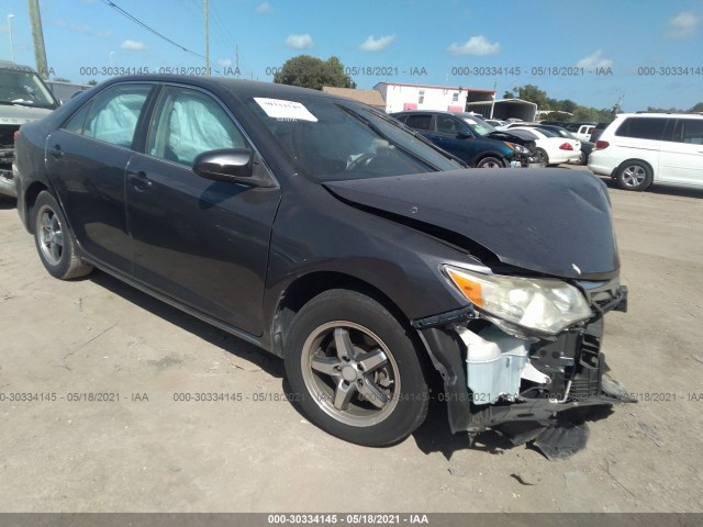 Toyota Camry (2012)